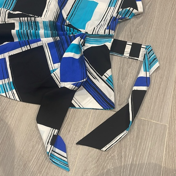 New York & Company Blouse size L - Picture 6 of 13